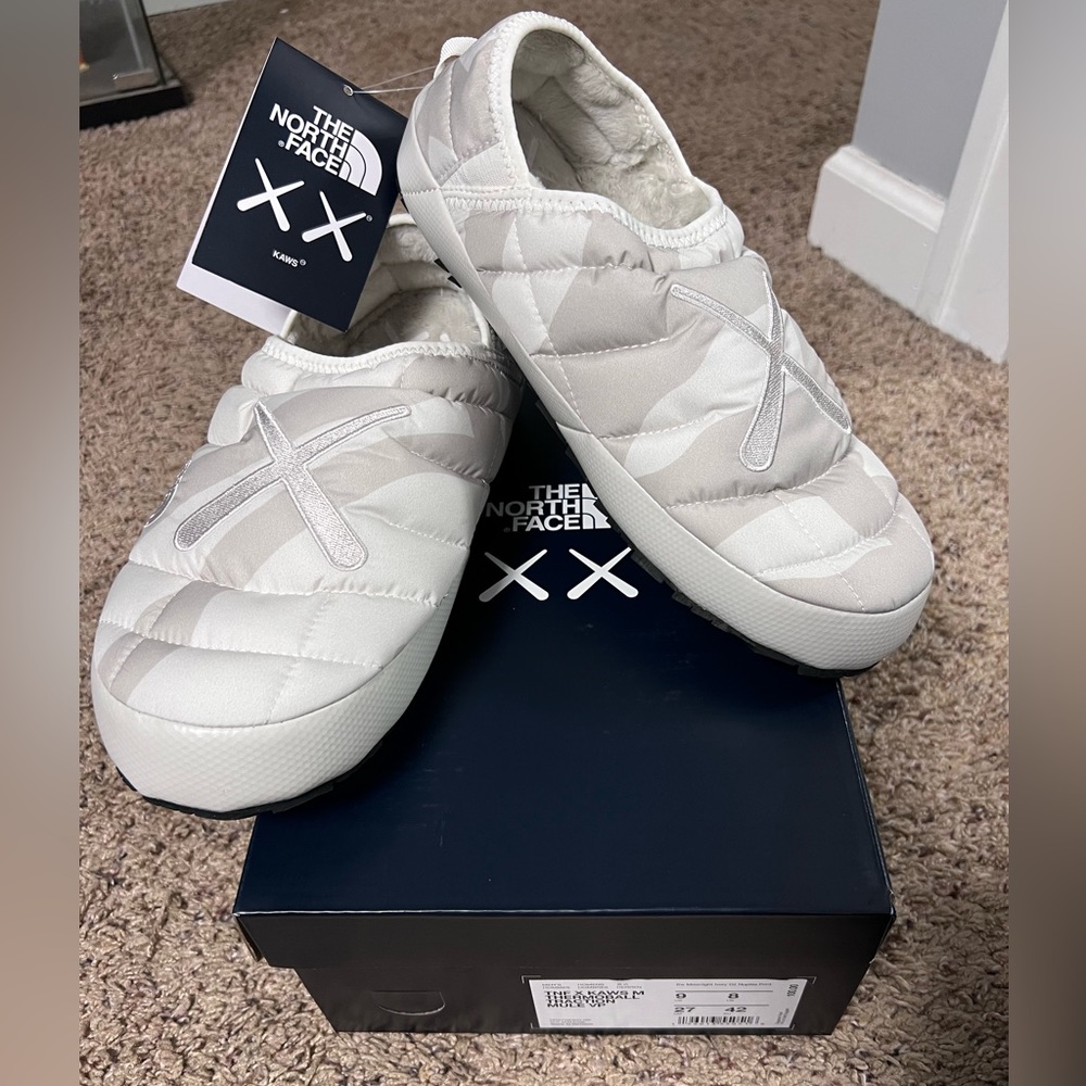 KAWS x The North Face Men's Thermoball Traction Mule VP (Ivory) Size 9 M